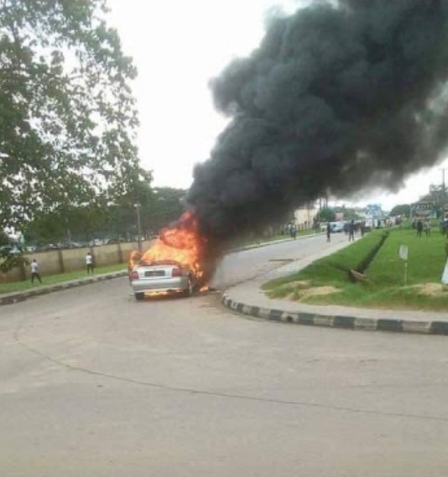 Car ablaze Akwa Ibom Assembly 