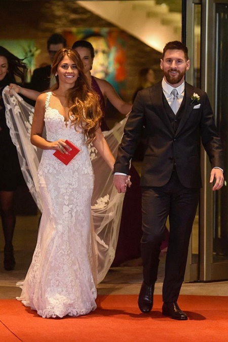 Fabulous and Glamorous Photos from Lionel Messi and Longtime Girlfriend ...