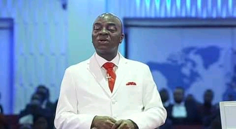 Earphones Are Designed By Devil To Block Your Way Forward In Life - Bishop Oyedepo (Video)